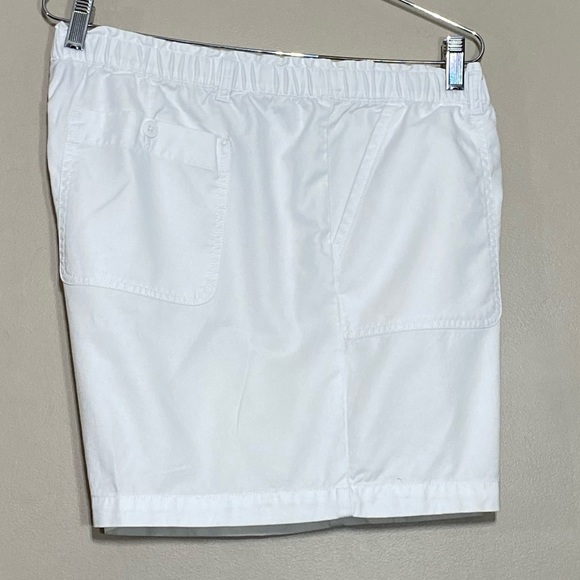 Talbots || Woman’s white shorts size Xl Petite - Picture 4 of 6